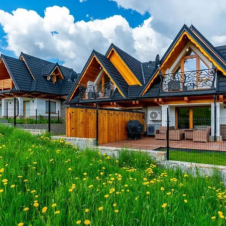 Rogata Deluxe, Villa