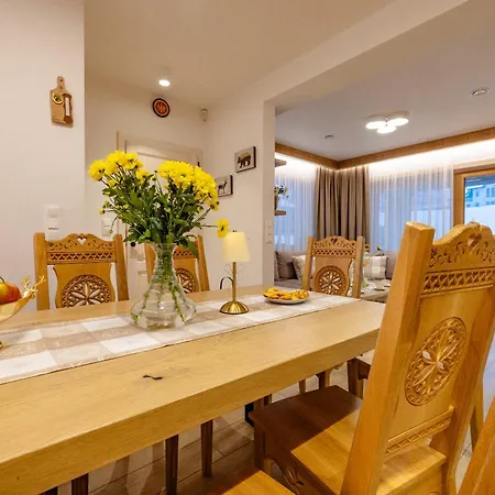 Rogata Giewont View & Jacuzzi Villa Kościelisko